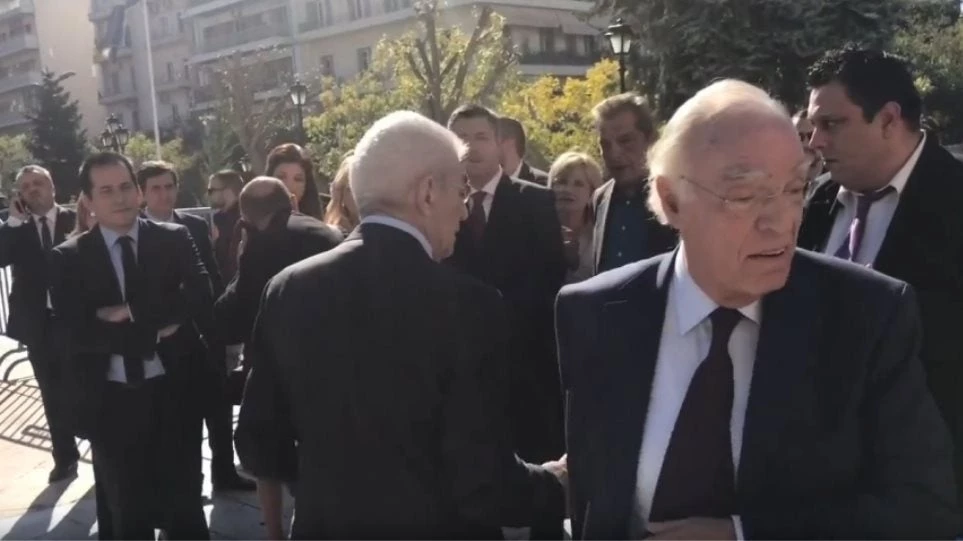 Μπουτάρης σε Λεβέντη: «Εσύ με παρακαλάς εμένα, βλάκα;» – Καβγάς για το ποιος θα κάνει πρώτος δηλώσεις! (βίντεο)